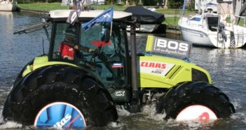 Mitas tires help Claas Axos 320 tractor to ‘walk on water’