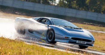 Bridgestone and Don Law test new tires for Jaguar XJ220