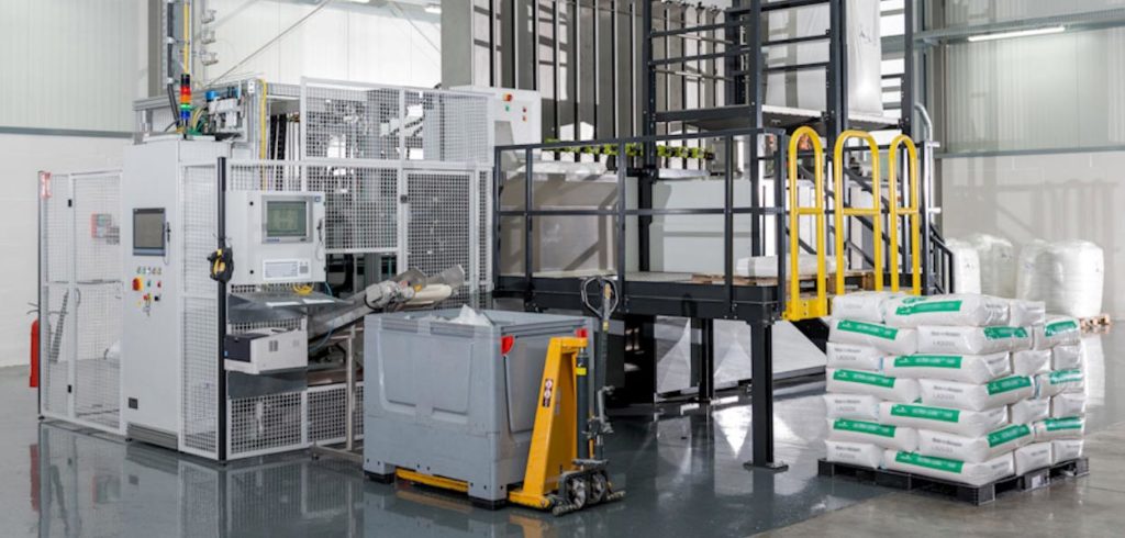 New automatic metering solution to be installed at Marangoni Rovereto plant New intermixer installed at Marangoni Rovereto plant in Italy