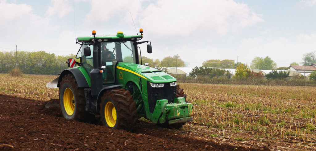 BKT underlines the evolution in agricultural tire market needs