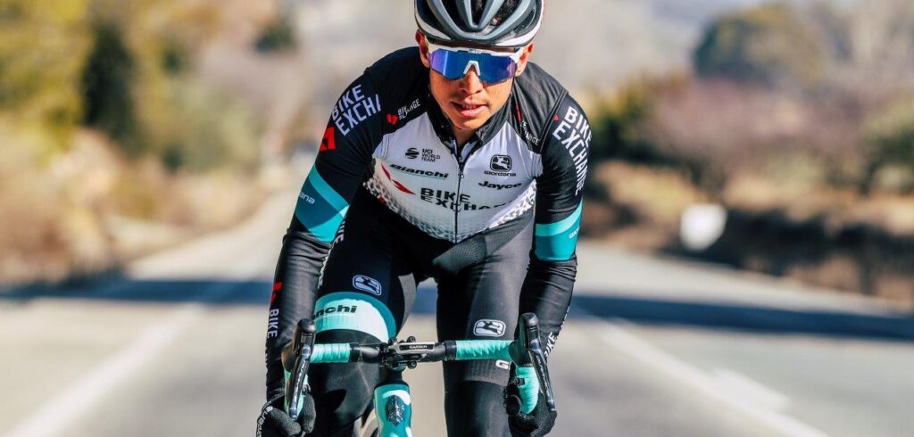Pirelli sales cycling jersey