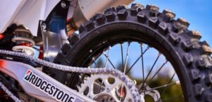Bridgestone combines new technologies in Battlecross X31 motocross tire
