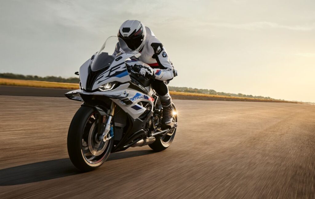 BMW S1000RR Tyre Guide - Best Road and Trackday Options