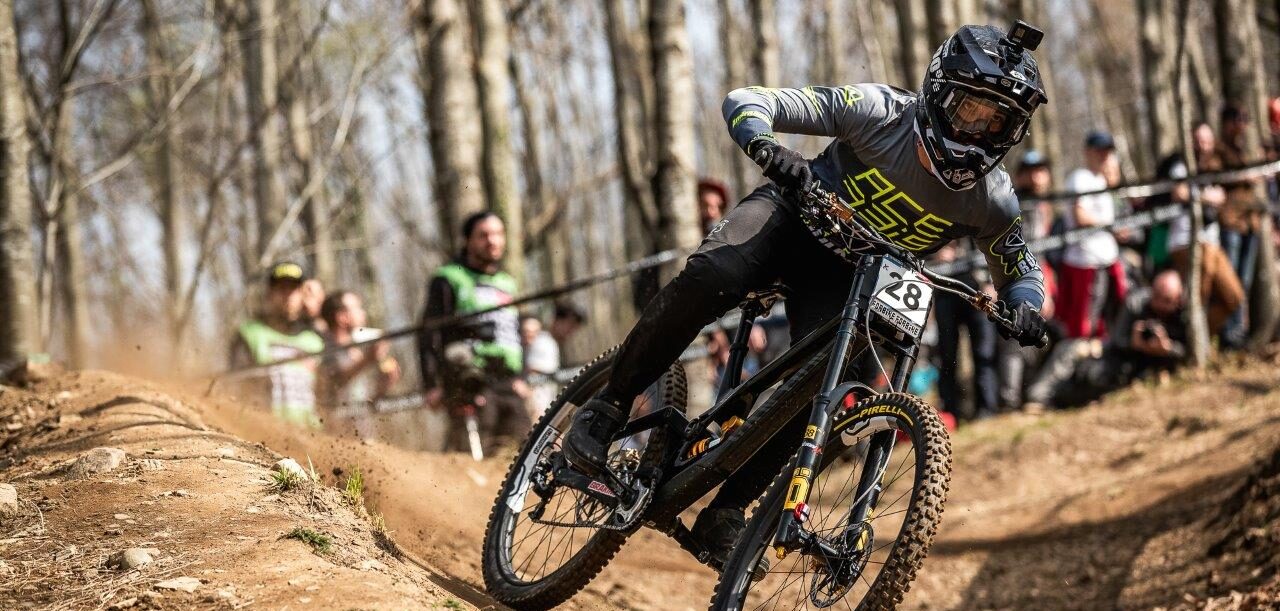 Downhill mtb on sale tires