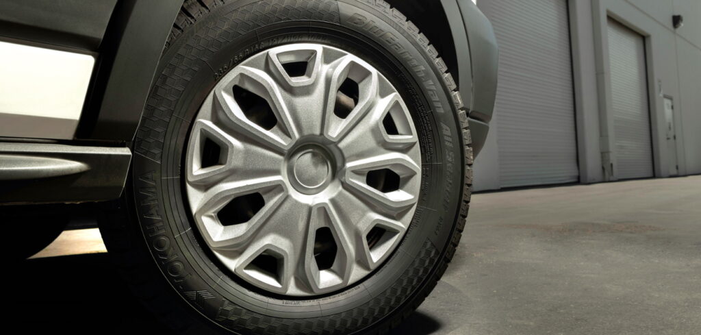 Yokohama Technology All launched Season BluEarth-Van International by | RY61 Tire