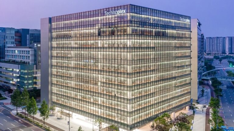 Hankook, Amazon Web Services and Snowflake partner to establish artificial intelligence platform Hankook acquires Hanon Systems.