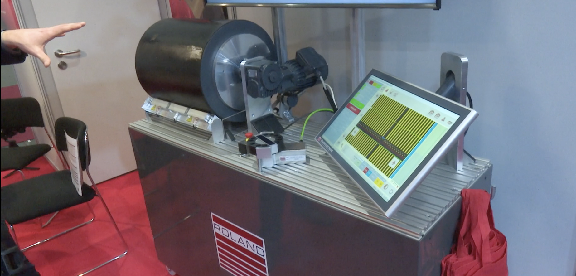 VIDEO Inspecting steel cord in tires with Roland Electronic at Tire