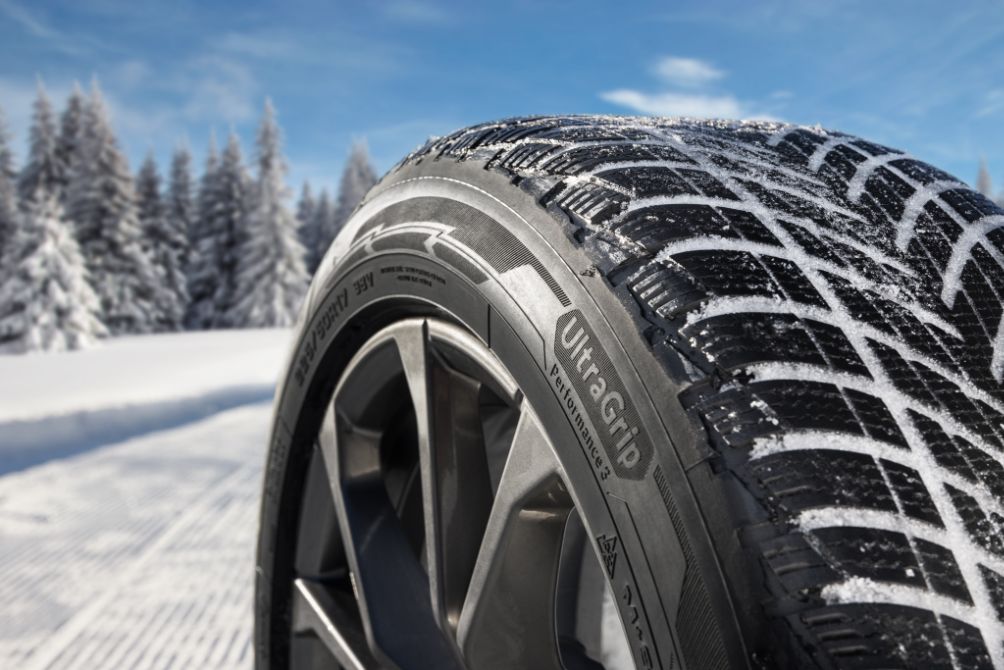 Goodyear reveals details International 3 Tire UltraGrip | of Performance Technology