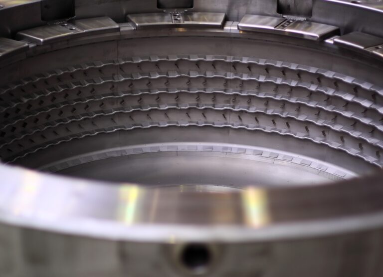 Continental acquires mold specialist for commercial vehicle and specialty tires