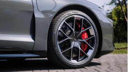 Bridgestone develops bespoke Potenza Sport tires for Audi e-tron GT