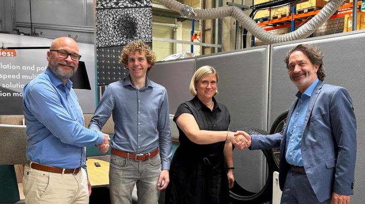 Henkel and 4JET introduce a new silent tire production process.