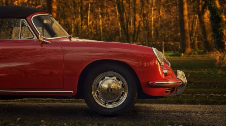 Vredestein launches Quatrac Classic all-season car tire.