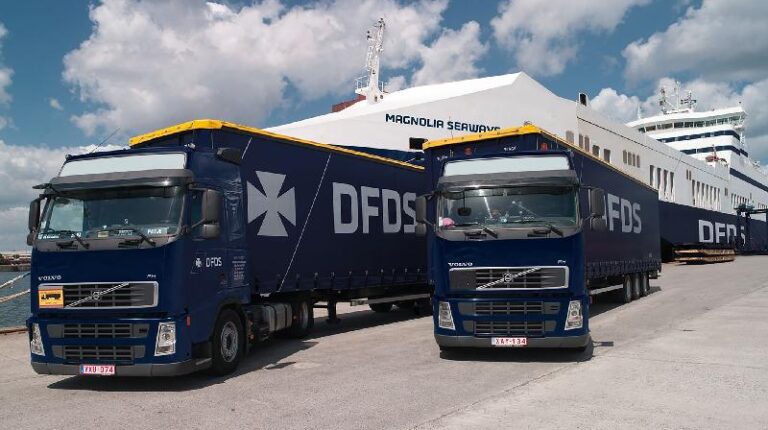 Continental and DFDS collaborate on environmentally friendly intermodal transportation.