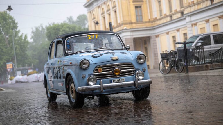 Apollo Tyres recommits to 1000 Miglia.