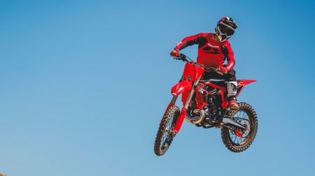 Dunlop Geomax chosen as OE for Beta Motorcyles’ trial and motocross bikes Dunlop Geomax chosen as OE for Beta Motorcyles' trial and motocross bikes.